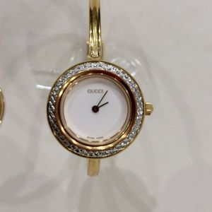 Gucci watch with interchangeable faces